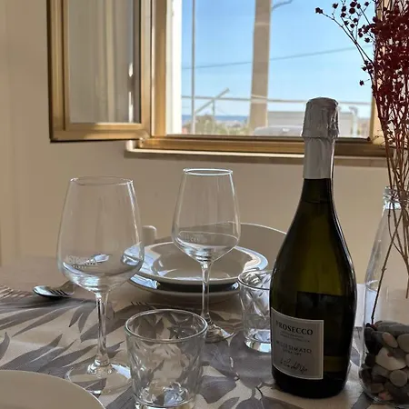 Affitti In Salento Per 6 * Torre Pali