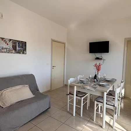 04 Aipali - 700m Dal Mare Con Veranda Apartment Torre Pali