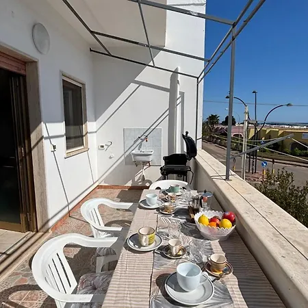 Appartamento Affitti In Salento Per 6 Torre Pali